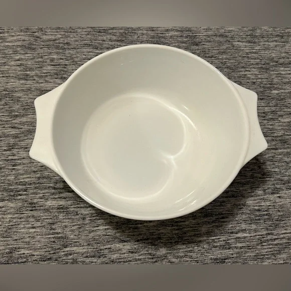 Vintage Pyrex Bowl - Picture 2 of 5